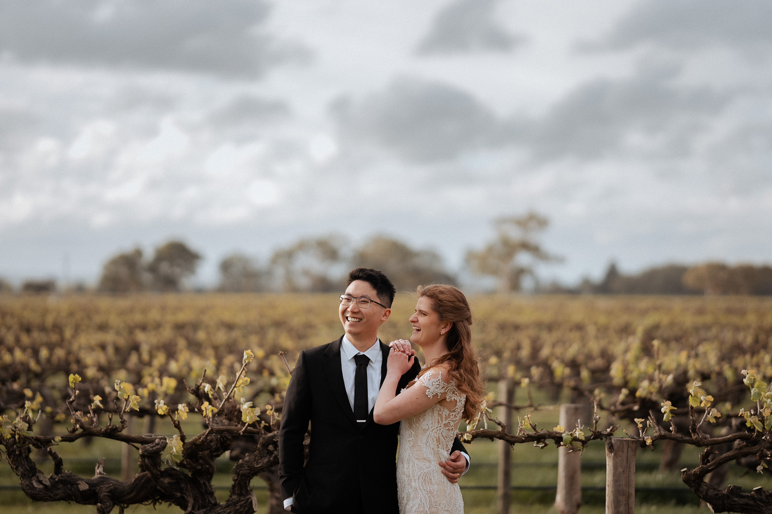 Lake Breeze wines wedding photo